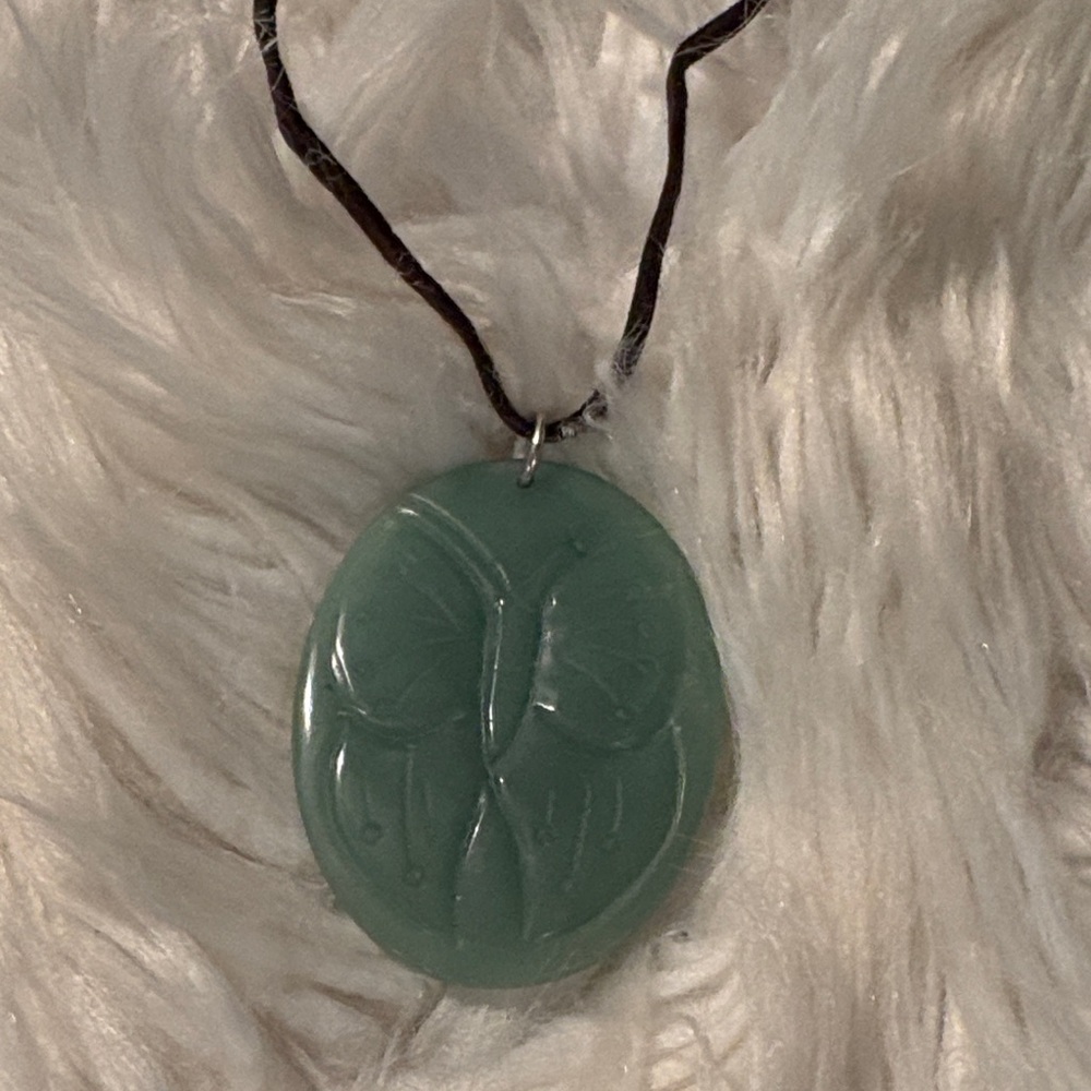 Elegant Green Butterly Pendant Necklace